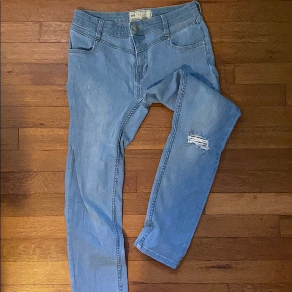 free people light wash jeans like new! - Picture 6 of 6
